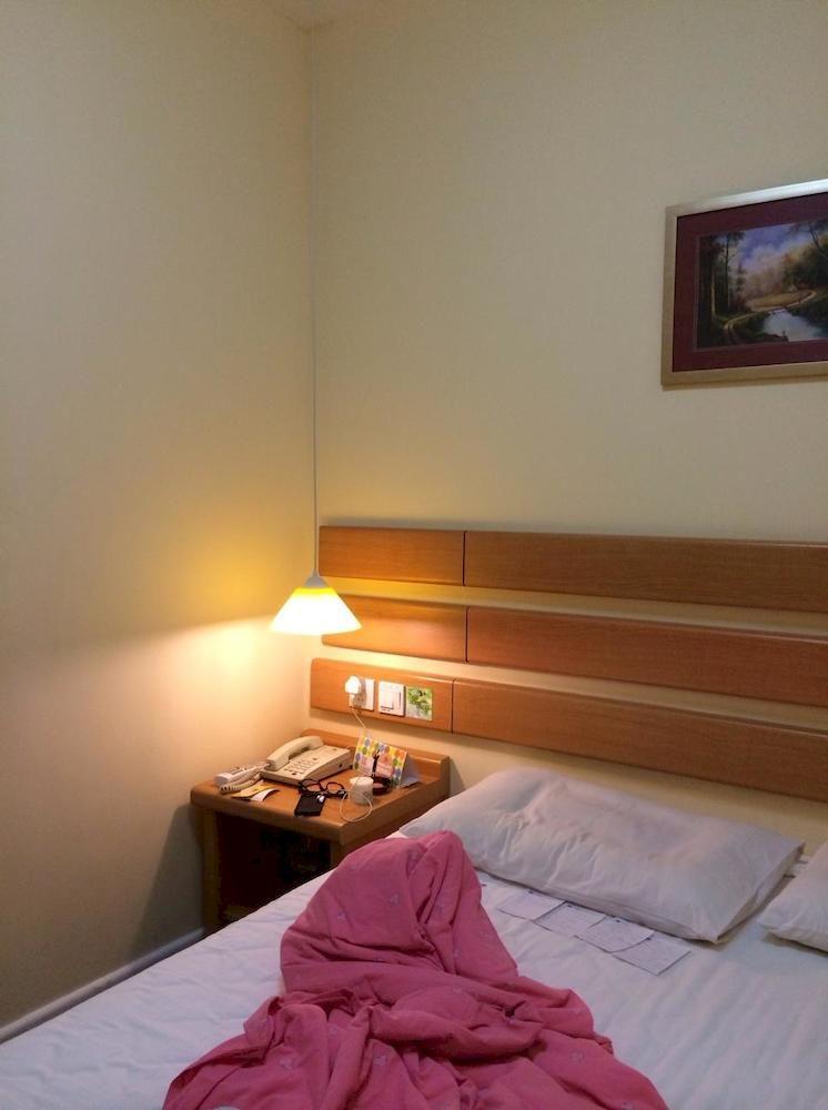 Home Inn Guangzhou Middle Jiefang Road Gongyuanqian Metro Station Buitenkant foto