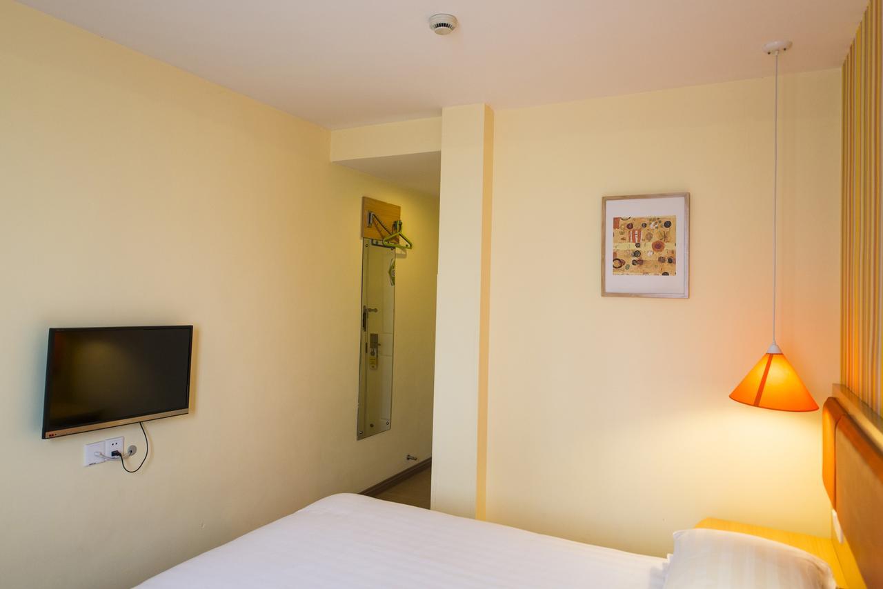 Home Inn Guangzhou Middle Jiefang Road Gongyuanqian Metro Station Buitenkant foto